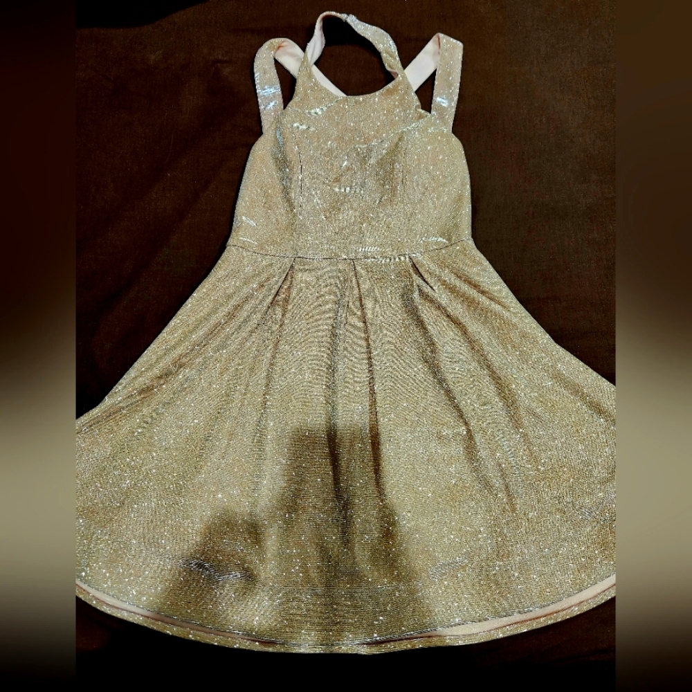 Gorgeous gold dress